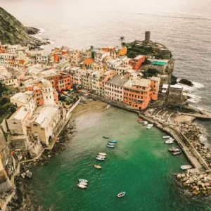 vista de cima das cinqueterre